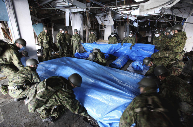 Illustration for article titled The Japan Quake's Most Powerful Photos (Updated)